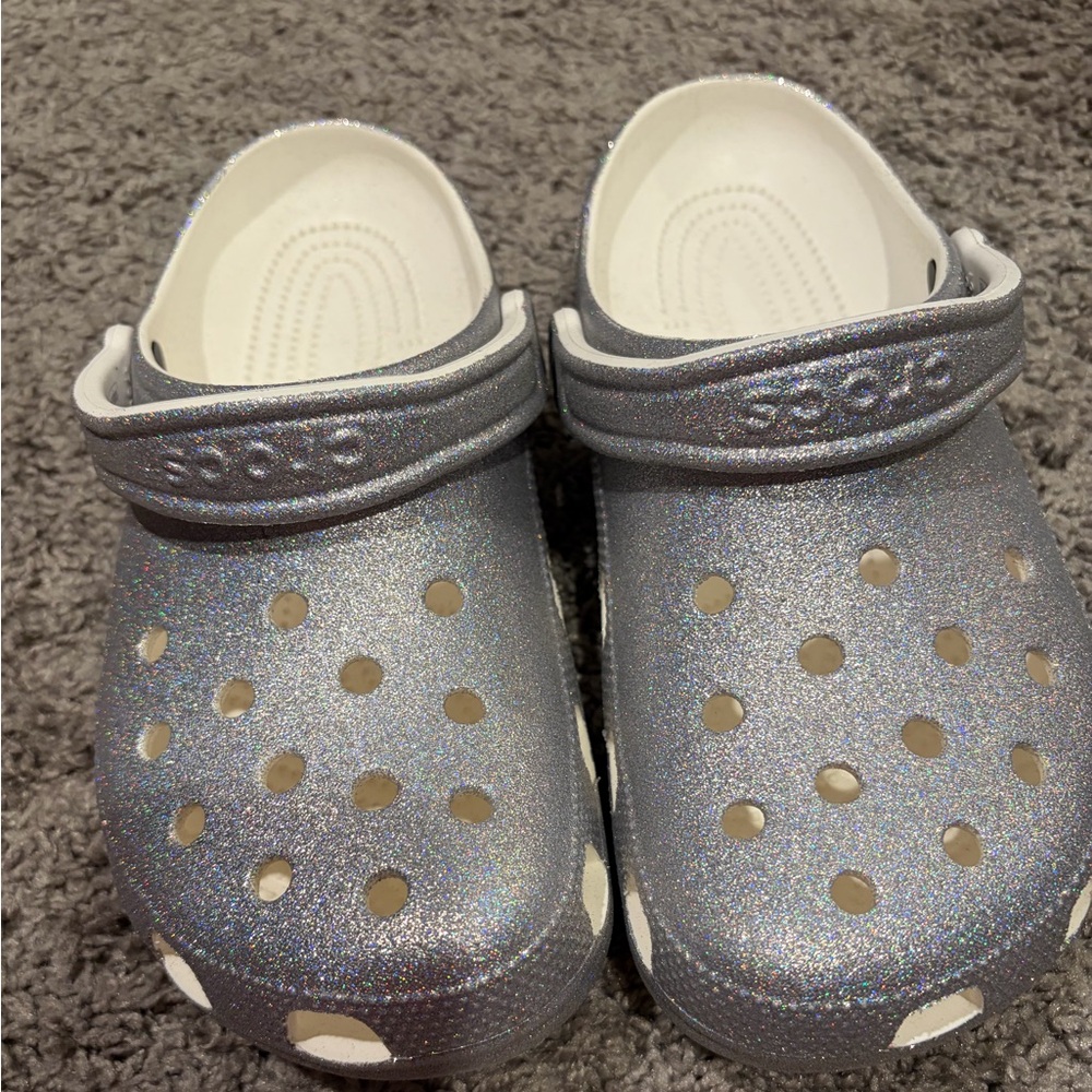 Women’s Silver Glitter Crocs